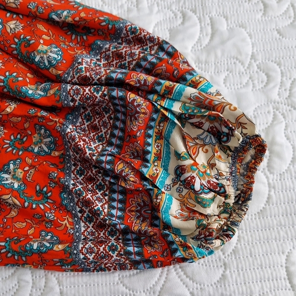 GiGiO Balloon Sleeve Hi-Low Tunic Top with Pockets - Picture 10 of 15